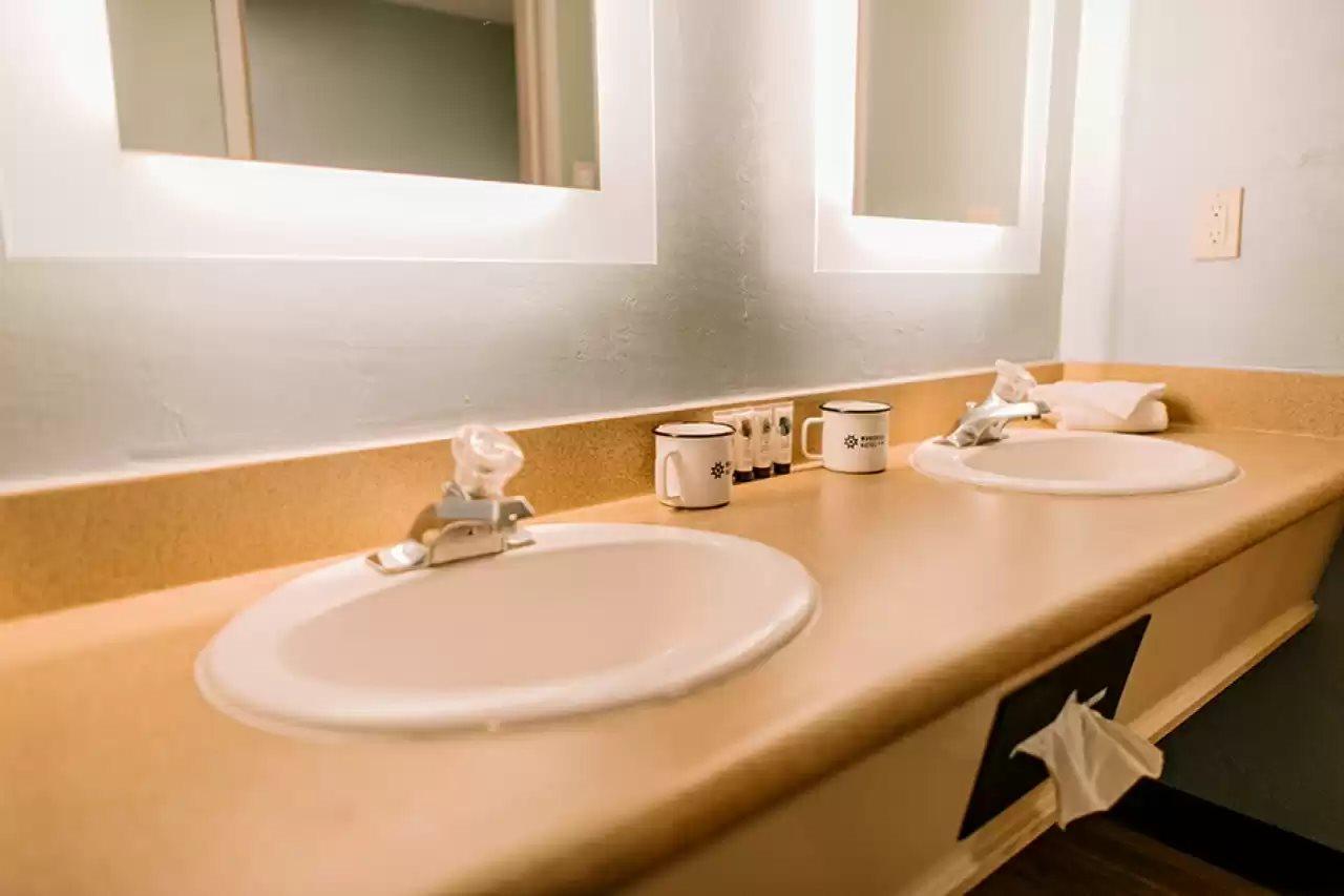 Days Inn By Wyndham Eugene Downtown/University Екстериор снимка