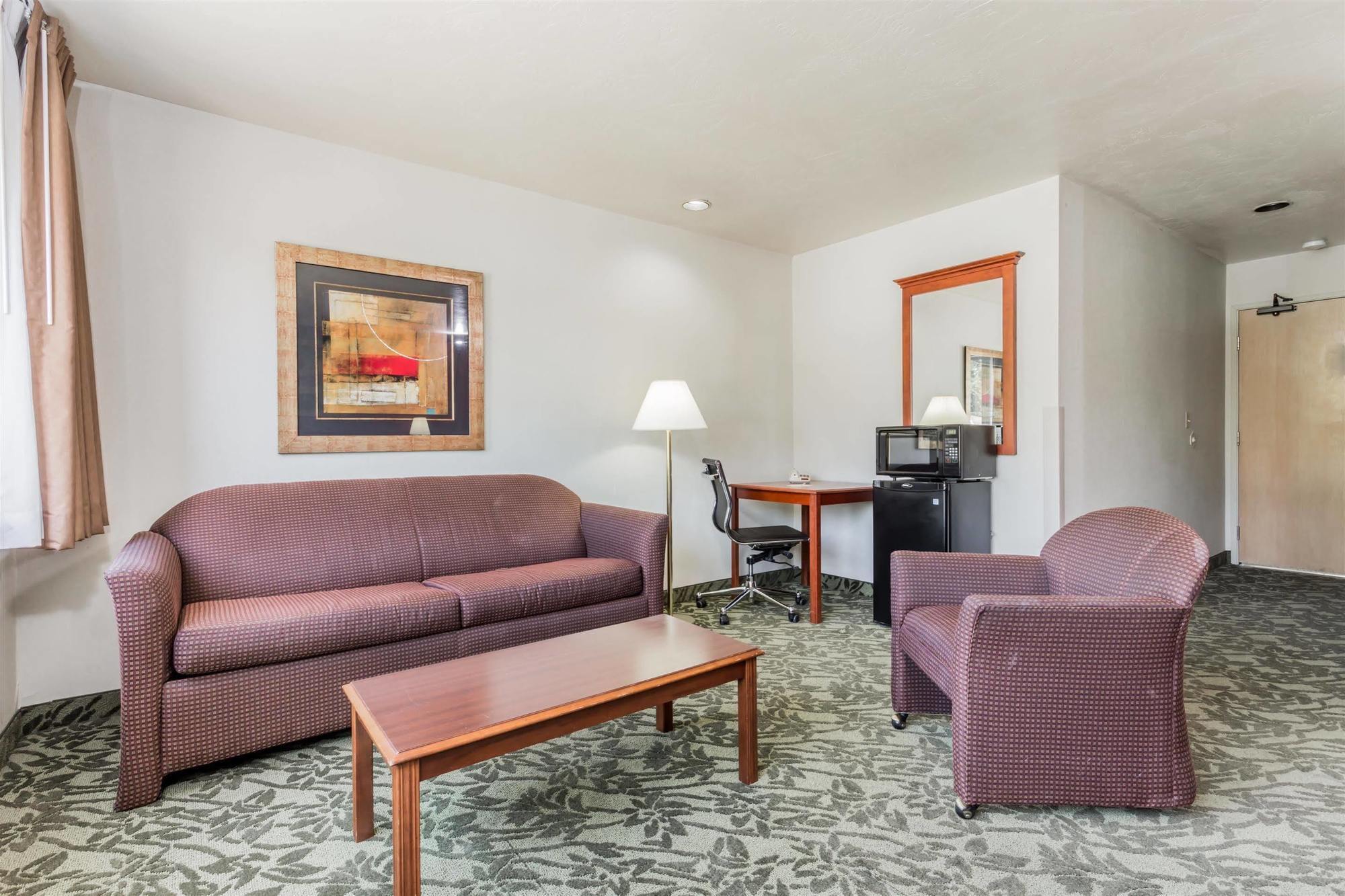 Days Inn By Wyndham Eugene Downtown/University Екстериор снимка